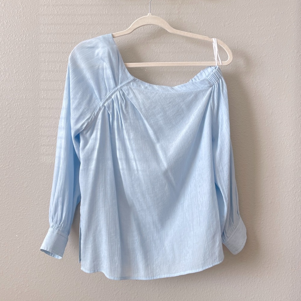 Brochu Walker Off-The-Shoulder Blouse. Size: XS. Color: Light Blue.